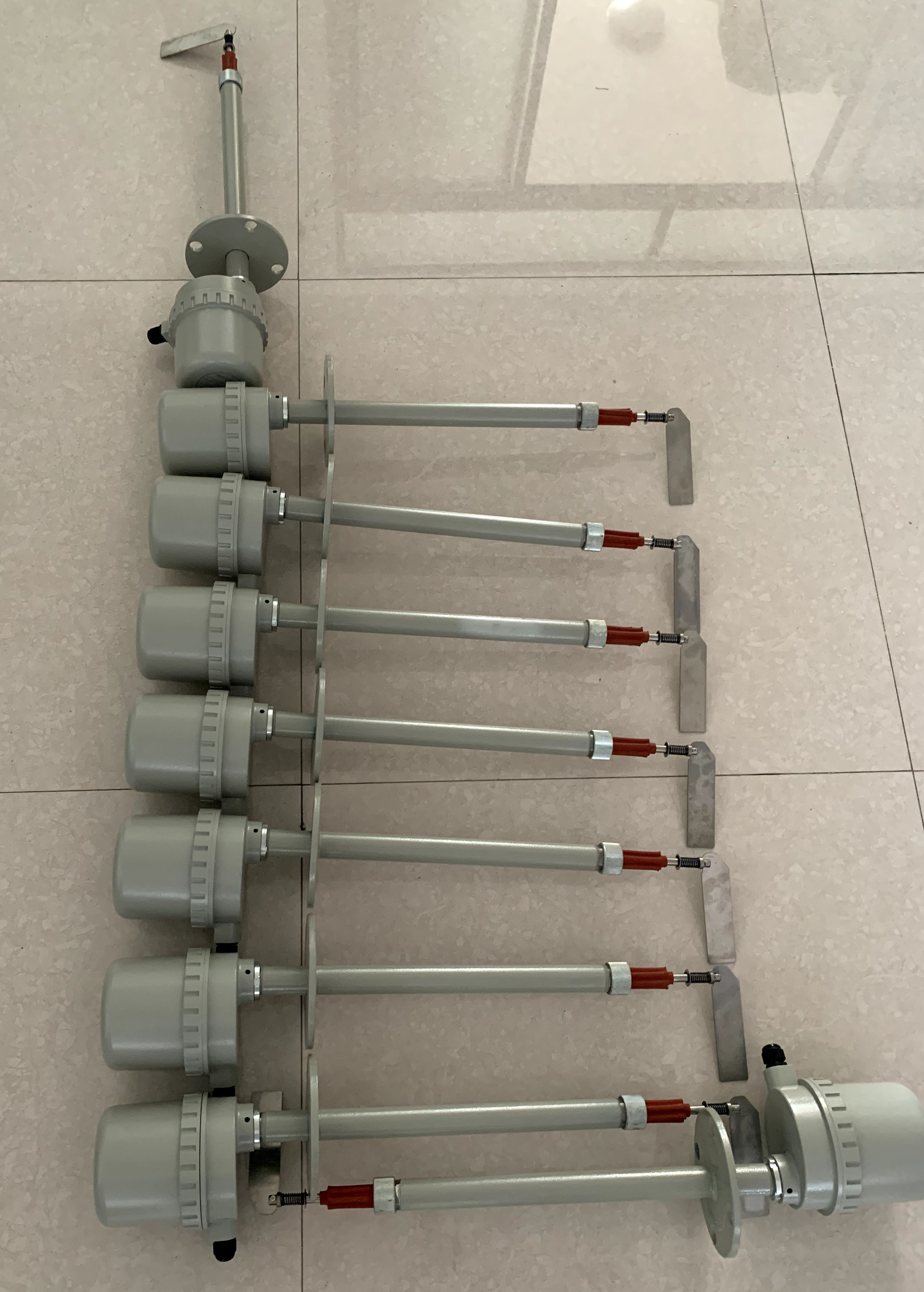 阻移式料位控制器实物图